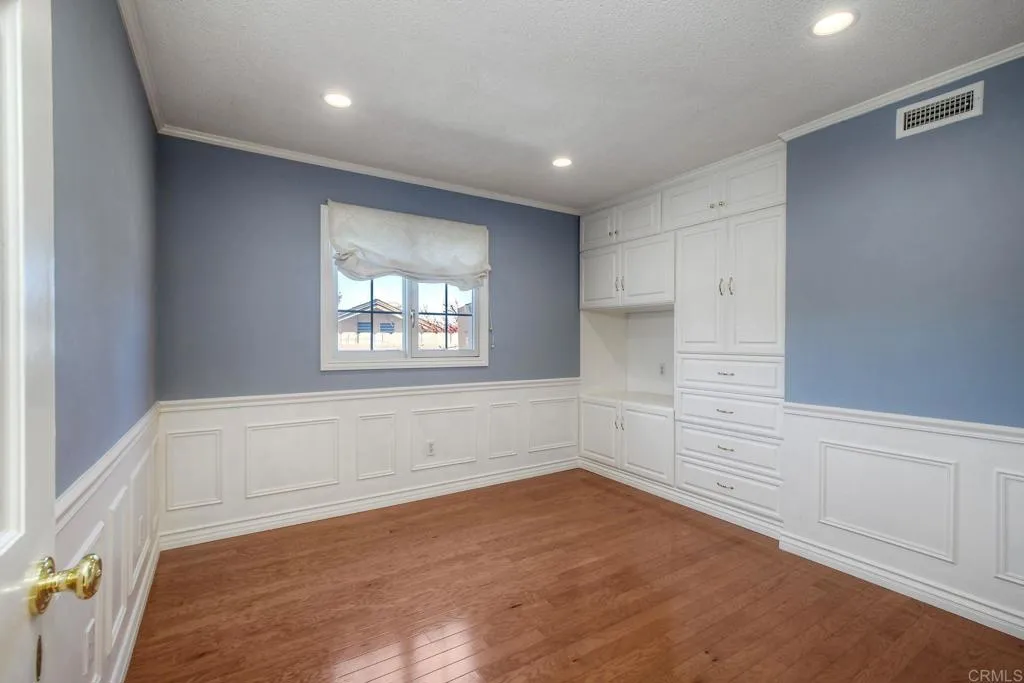 https://cdn.realtyfeed.com/cdn/127/306773135/e9ff58e3439d17acc01bd97f97b65215.webp