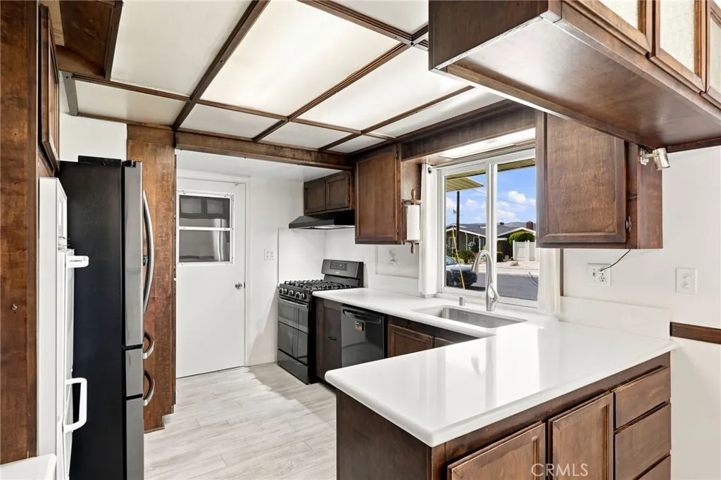 249 Dryden St., Thousand Oaks, CA 91360 - Photo 4 of 18, Thousand Oaks, CA