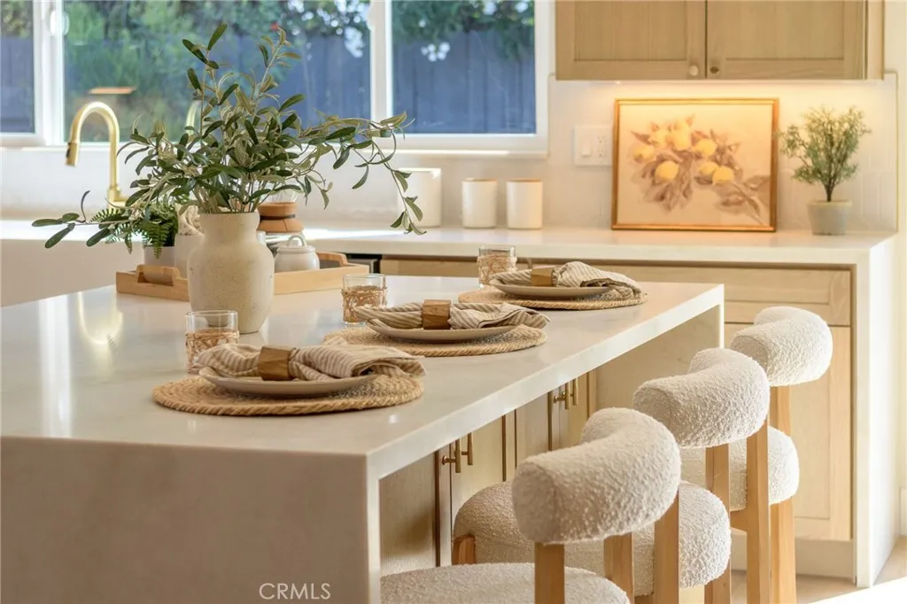 https://cdn.realtyfeed.com/cdn/127/306773141/3f6acccc612611e5b04ddae90c45dd2d.webp