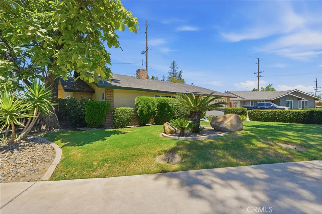 2017 S Woodland, Visalia, CA 93277 - Photo 3 of 43, Visalia, CA