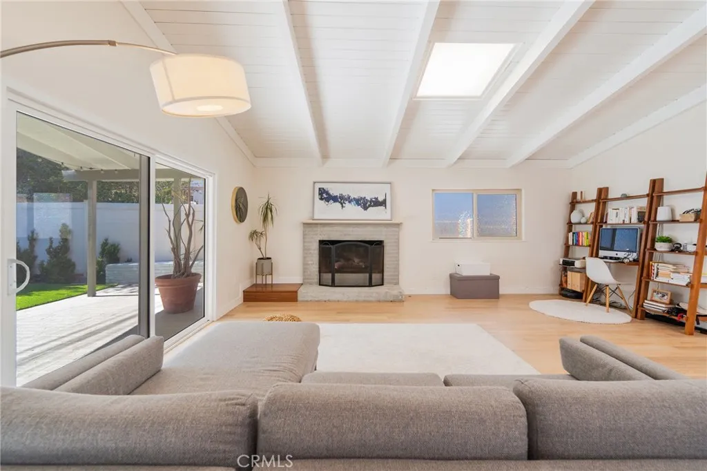 2615 Pacific Avenue, Manhattan Beach, CA 90266 - Photo 4 of 14, Manhattan Beach, CA