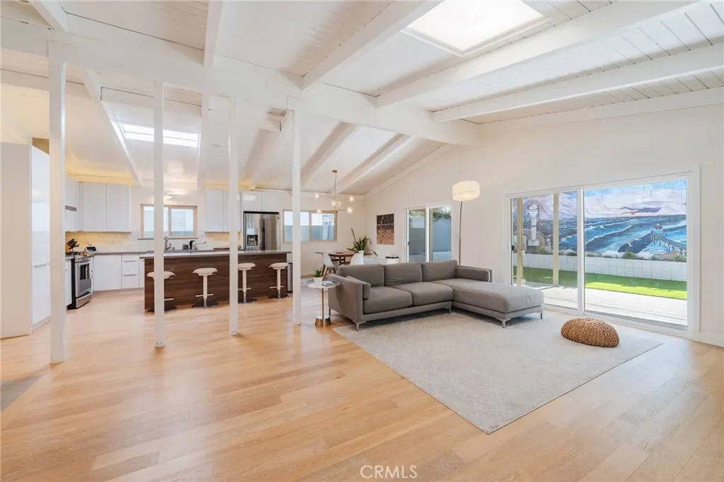 2615 Pacific Avenue, Manhattan Beach, CA 90266 - Photo 3 of 14, Manhattan Beach, CA