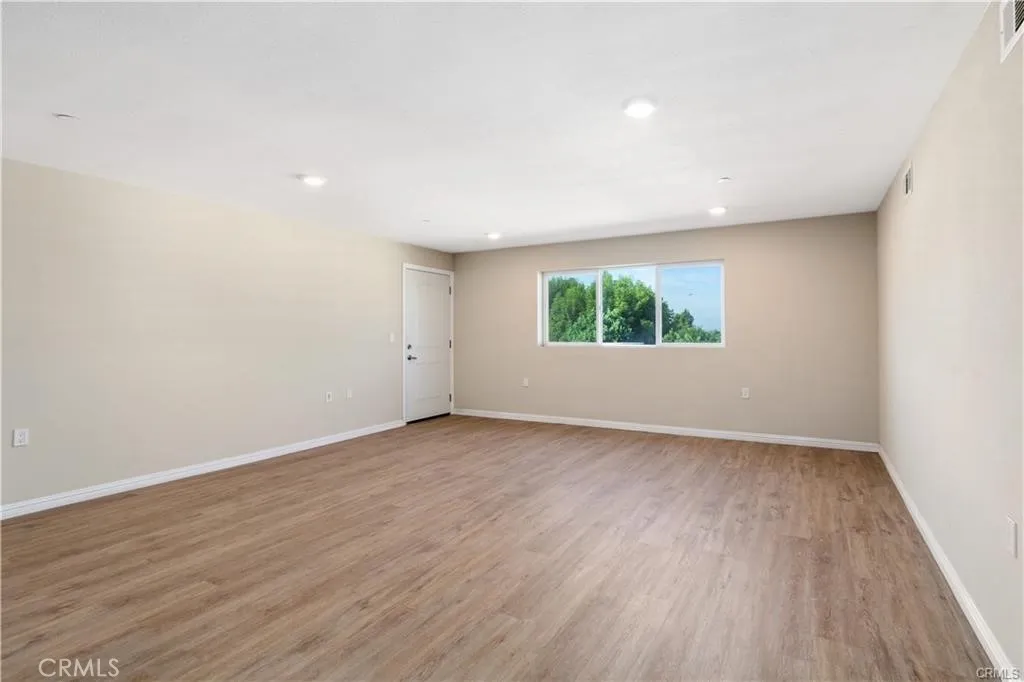 13710 Foothill, Sylmar, CA 91342 - Photo 4 of 25, Sylmar, CA