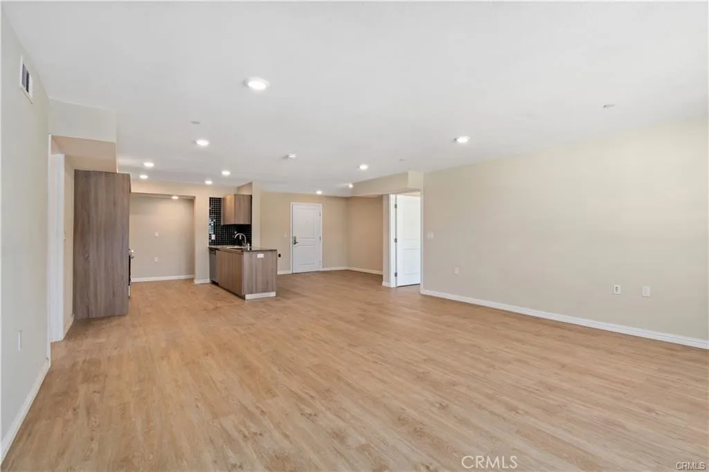 13710 Foothill, Sylmar, CA 91342 - Photo 5 of 25, Sylmar, CA