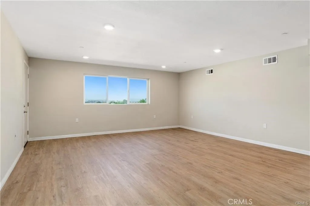 13710 Foothill, Sylmar, CA 91342 - Photo 3 of 25, Sylmar, CA