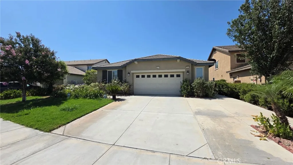 11916 Berlyn Dove Court, Jurupa Valley, CA 91752 - Photo 3 of 27, Jurupa Valley, CA