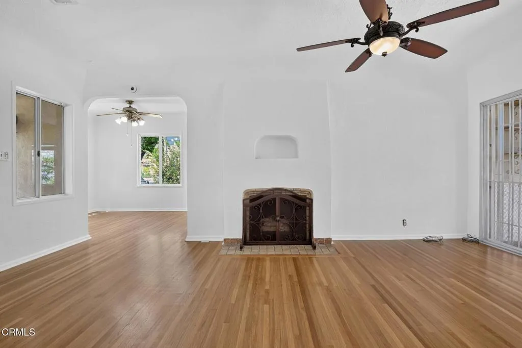 842 E Glenoaks Boulevard, Glendale, CA 91207 - Photo 4 of 25, Glendale, CA