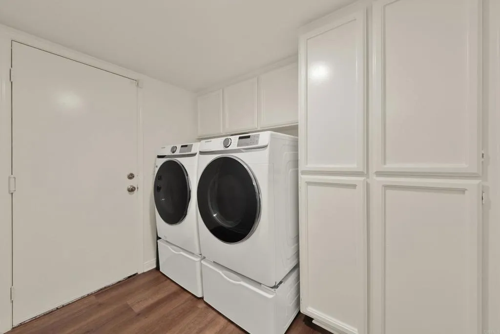https://cdn.realtyfeed.com/cdn/127/306773216/2ad495f7b7c890f55dff28b41baf5e46.webp