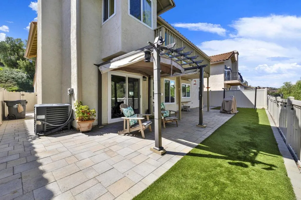 https://cdn.realtyfeed.com/cdn/127/306773216/54a31347acba5a185eaaa29a3e14187e.webp