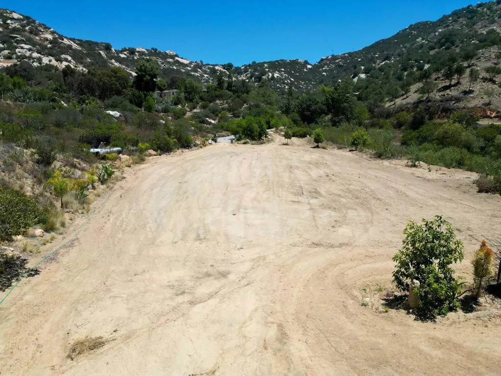 5589 Rainbow Creek, Fallbrook, CA 92028 - Photo 2 of 26, Fallbrook, CA