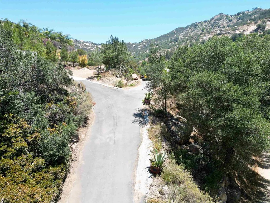5589 Rainbow Creek, Fallbrook, CA 92028 - Photo 3 of 26, Fallbrook, CA