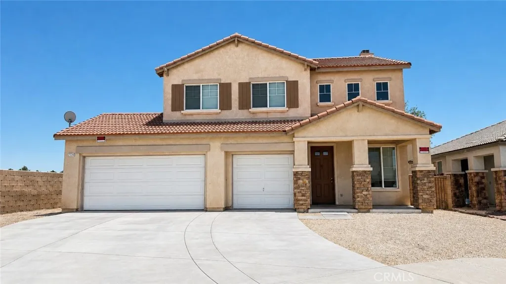 2324 E Newgrove, Lancaster, CA 93535 - Main photo, Lancaster, CA