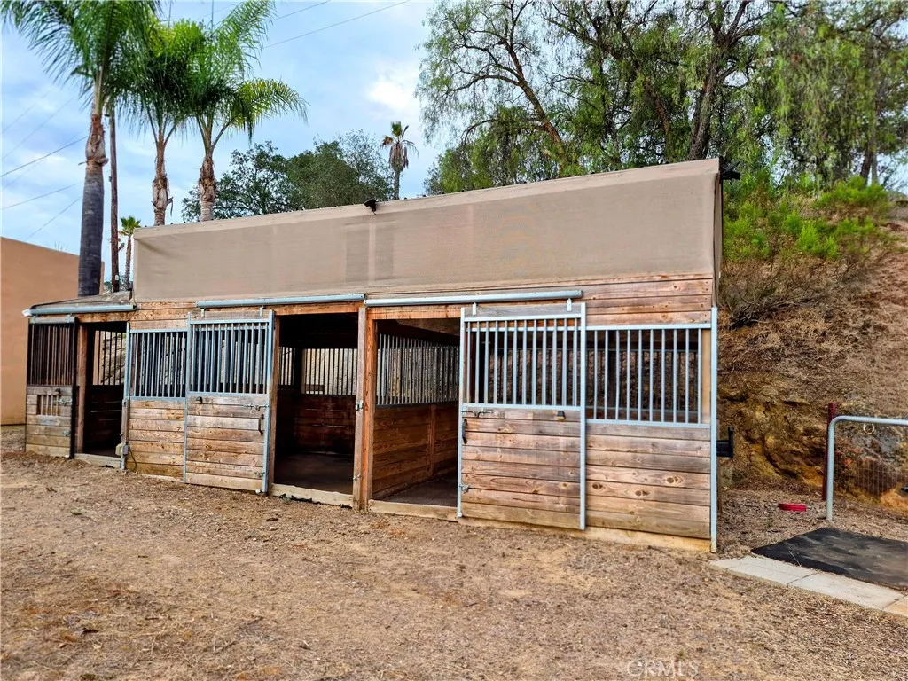 https://cdn.realtyfeed.com/cdn/127/306773334/310efbd3d12a343c6024165bf23e2ff6.webp