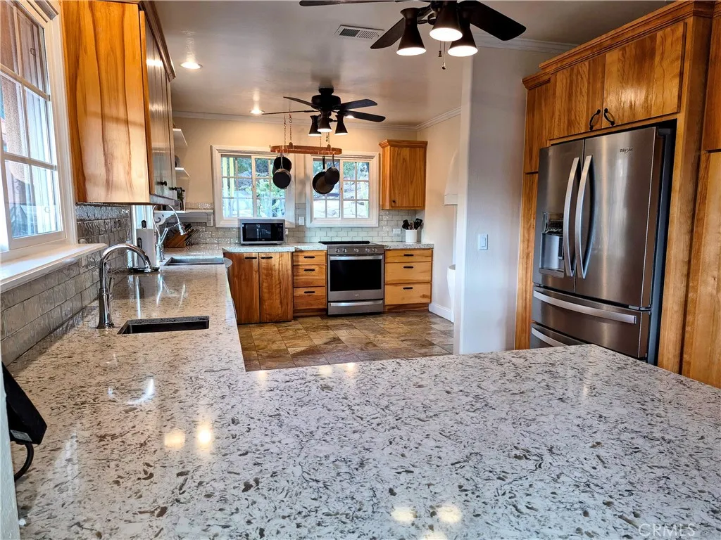 https://cdn.realtyfeed.com/cdn/127/306773334/93d0b246791b76b681ed0e6b7d21134c.webp