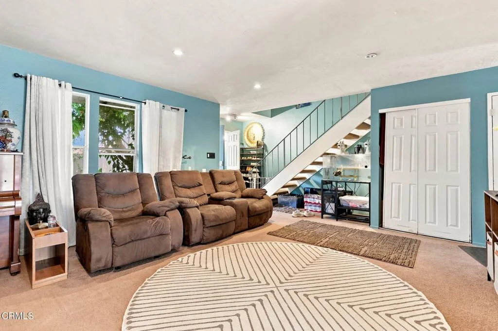 2033 Miramar Walk, Oxnard, CA 93035 - Photo 5 of 35, Oxnard, CA