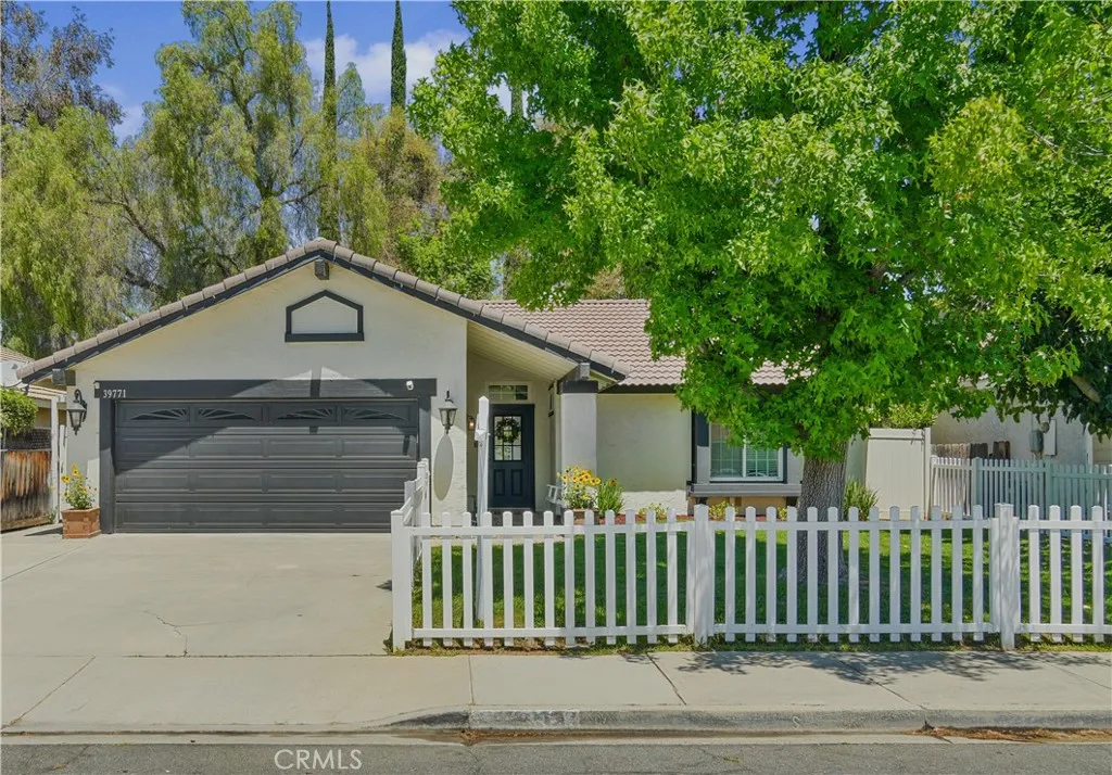 39771 Old Carriage, Murrieta, CA 92563 - Photo 2 of 34, Murrieta, CA