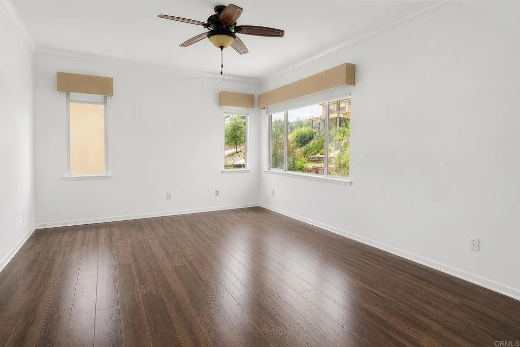 https://cdn.realtyfeed.com/cdn/127/306773419/8baf955a0d7df5f5e2d152841f352139.webp