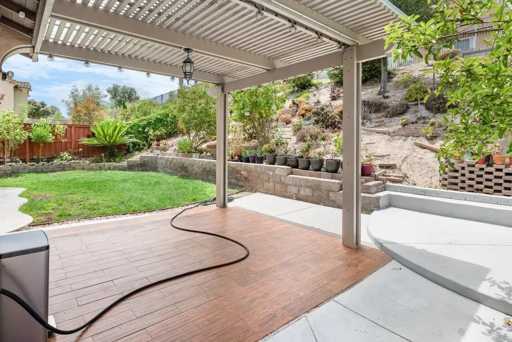 https://cdn.realtyfeed.com/cdn/127/306773419/b9f8f4c3e364d2d181fba41b48f959ac.webp