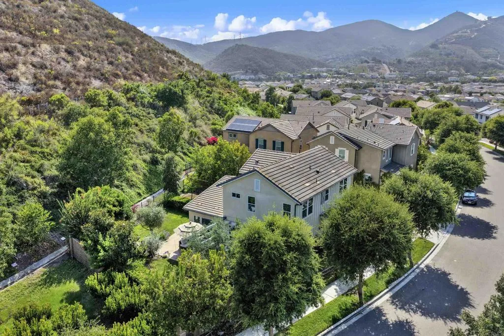 https://cdn.realtyfeed.com/cdn/127/306773422/2ed601b71f88703d6b35d4989f450427.webp