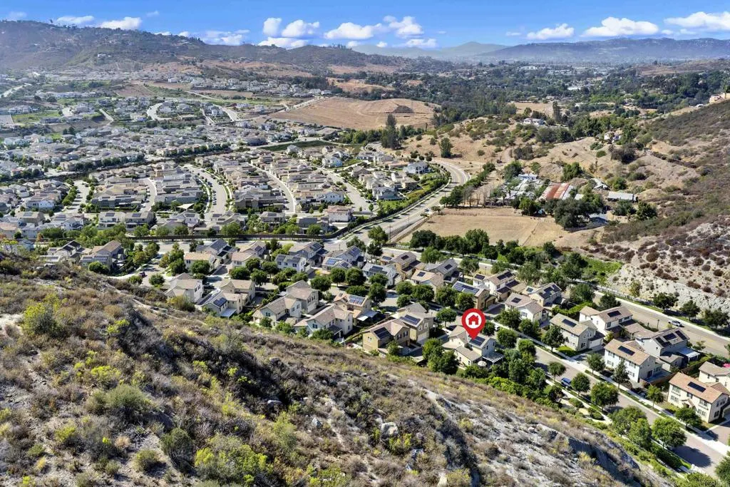 https://cdn.realtyfeed.com/cdn/127/306773422/5dd866d2482ce33ca0a2042b2f3f881d.webp
