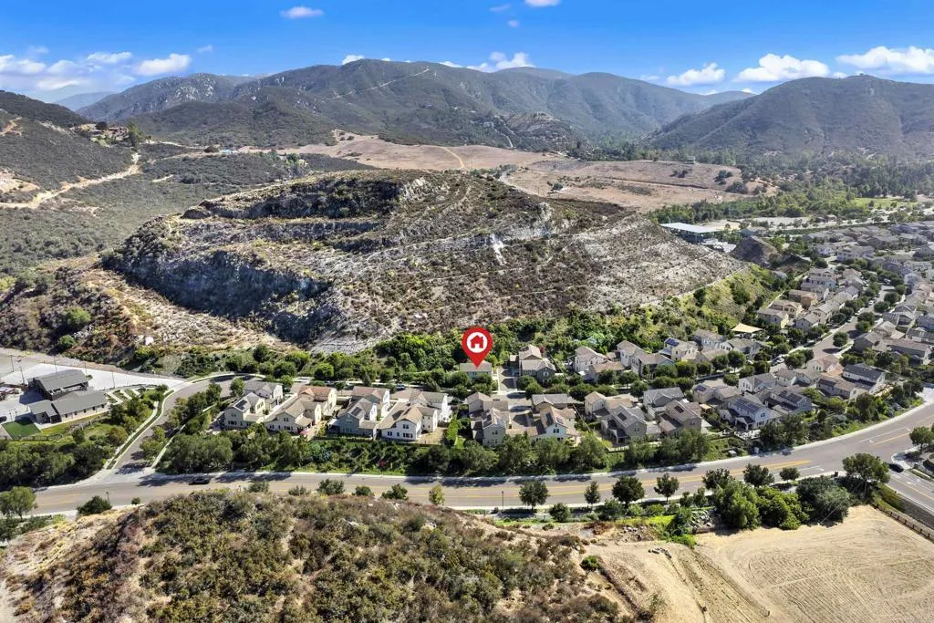 https://cdn.realtyfeed.com/cdn/127/306773422/ae1ca844e762d7df5a08617fc470e819.webp