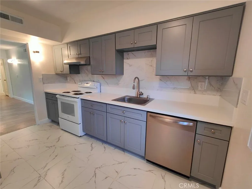700 W Sierra Madre Boulevard Unit 1, Sierra Madre, CA 91024 - Photo 4 of 15, Sierra Madre, CA
