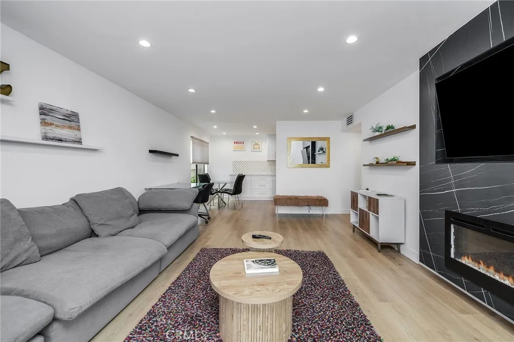 4311 Colfax, Studio City, CA 91604 - Photo 3 of 20, Studio City, CA