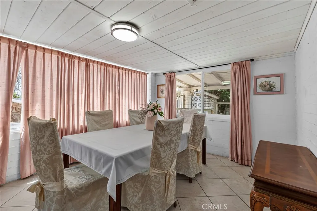 https://cdn.realtyfeed.com/cdn/127/306773496/bb1a7b1c61a2e810a2a6555e71ae4670.webp