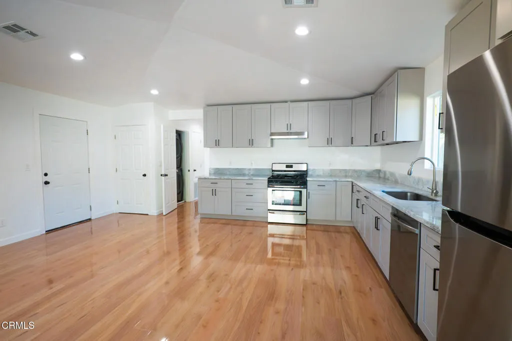 270 E Penn Street, Pasadena, CA 91104 - Photo 5 of 16, Pasadena, CA