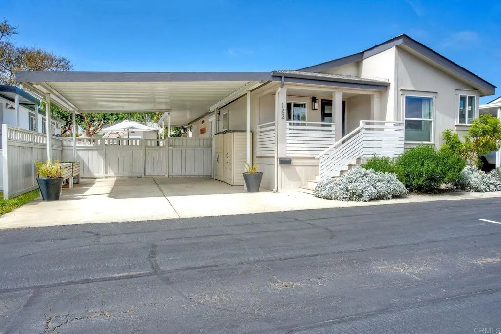 https://cdn.realtyfeed.com/cdn/127/306773534/88aef62c454321e333cd515e387f489b.webp