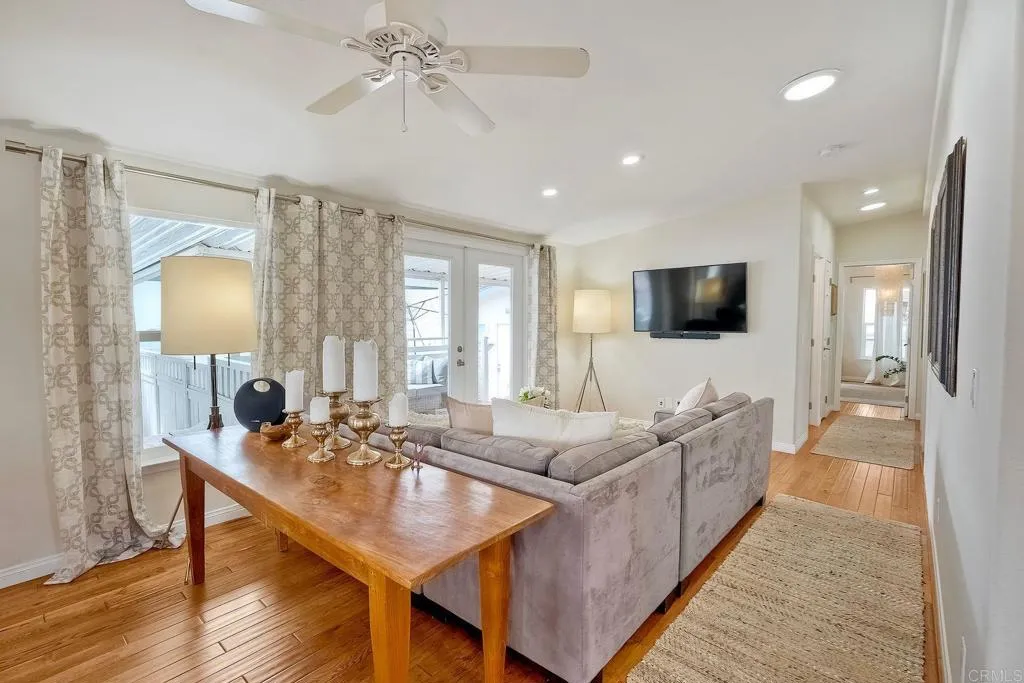 https://cdn.realtyfeed.com/cdn/127/306773534/b7136d6f1fef71e0191070f956e80213.webp
