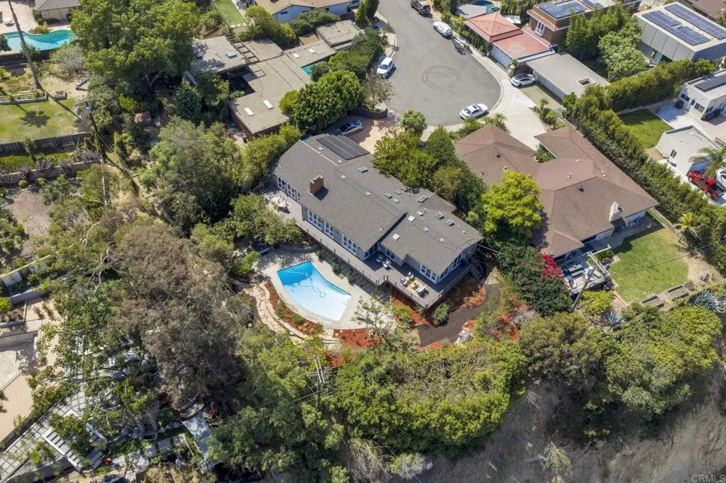 https://cdn.realtyfeed.com/cdn/127/306773556/958cf26a2647029c4f82c32c11273c3d.webp