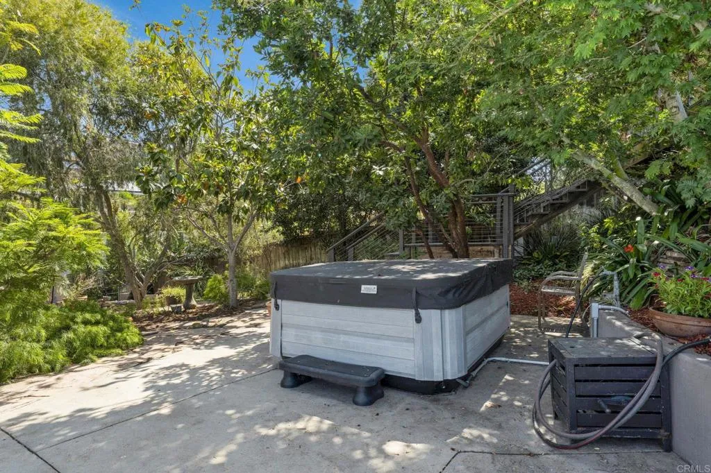 https://cdn.realtyfeed.com/cdn/127/306773556/b9f8205d589959cd3dac144a26dbecf3.webp