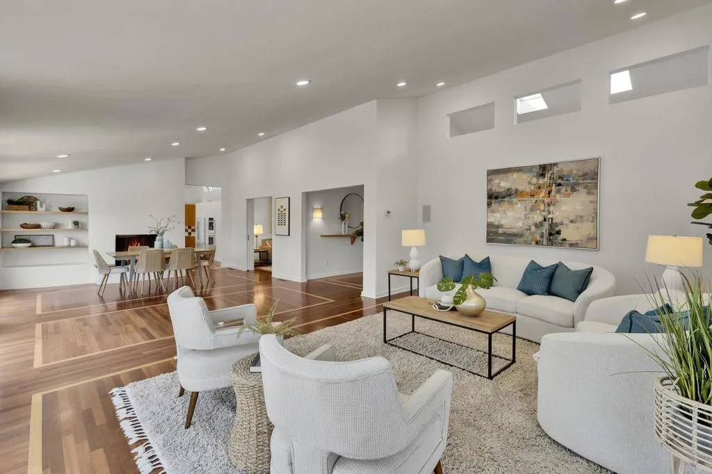 https://cdn.realtyfeed.com/cdn/127/306773556/decb3ed29d3592053ea66e36f65bfe36.webp