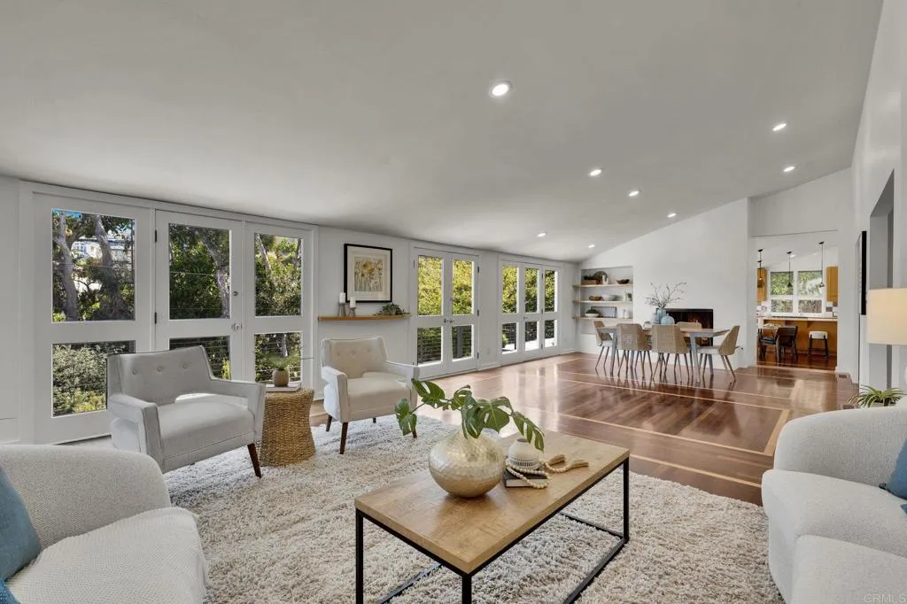 https://cdn.realtyfeed.com/cdn/127/306773556/e68a3a1030cdd399309cef27b450b903.webp