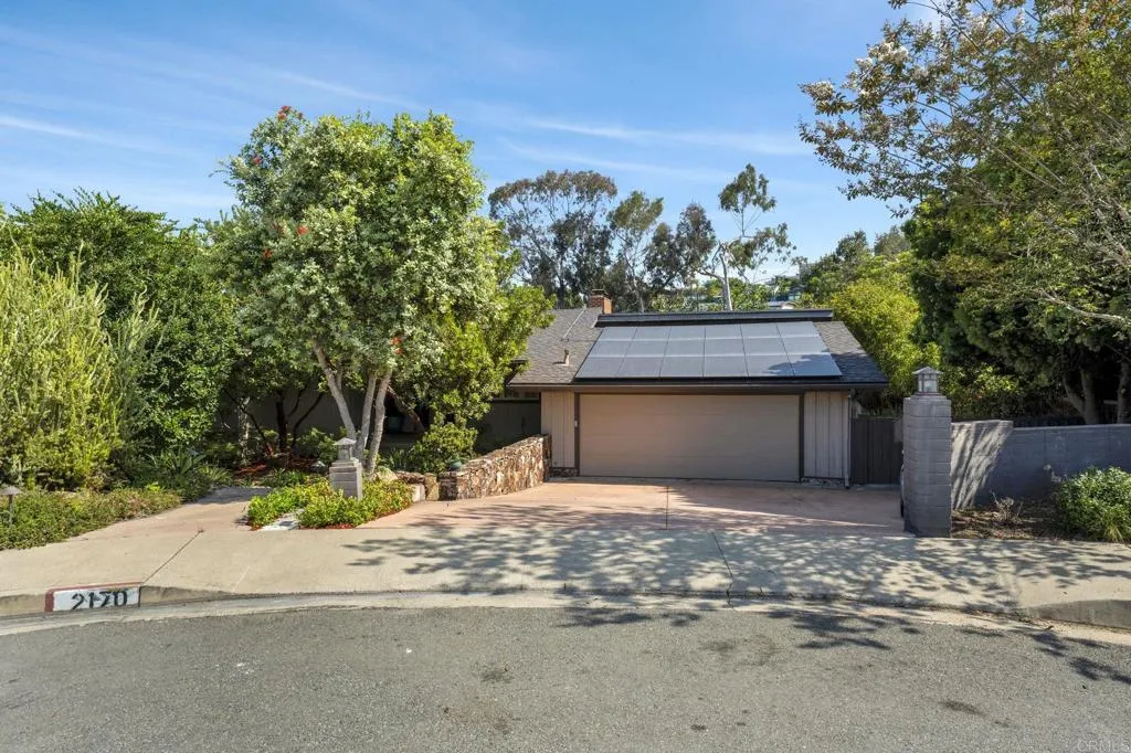 https://cdn.realtyfeed.com/cdn/127/306773556/e9bebb0f40e5f5f3ef9fbadabb1ad421.webp