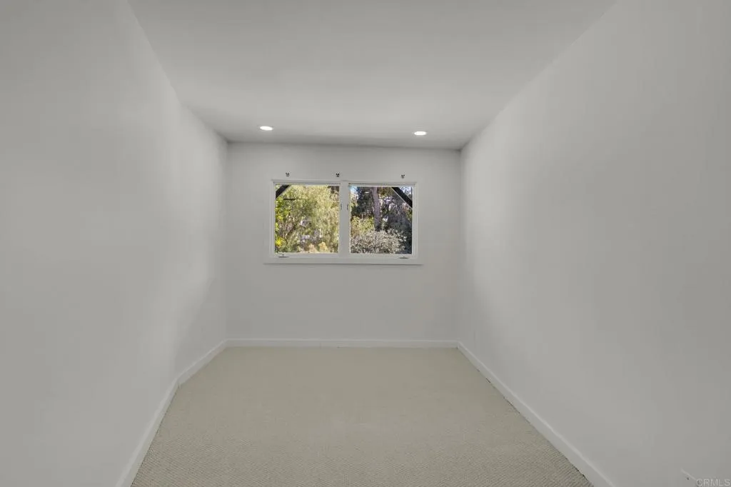 https://cdn.realtyfeed.com/cdn/127/306773556/f4bf85e860eeefcd3932f10fbe4ca11f.webp