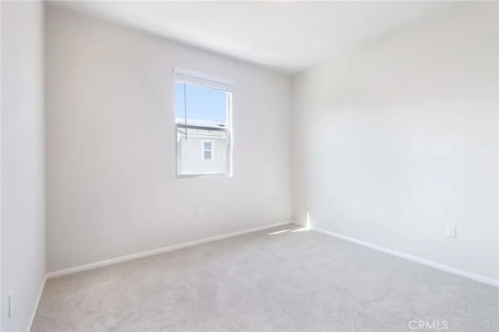 https://cdn.realtyfeed.com/cdn/127/306773597/4e6d00505f8f4488385da57ec6458479.webp