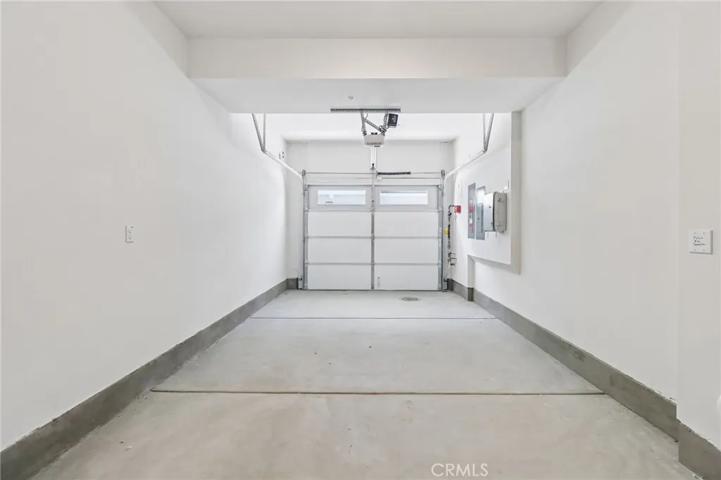https://cdn.realtyfeed.com/cdn/127/306773597/50b2772f556c953277be3650779fd12a.webp