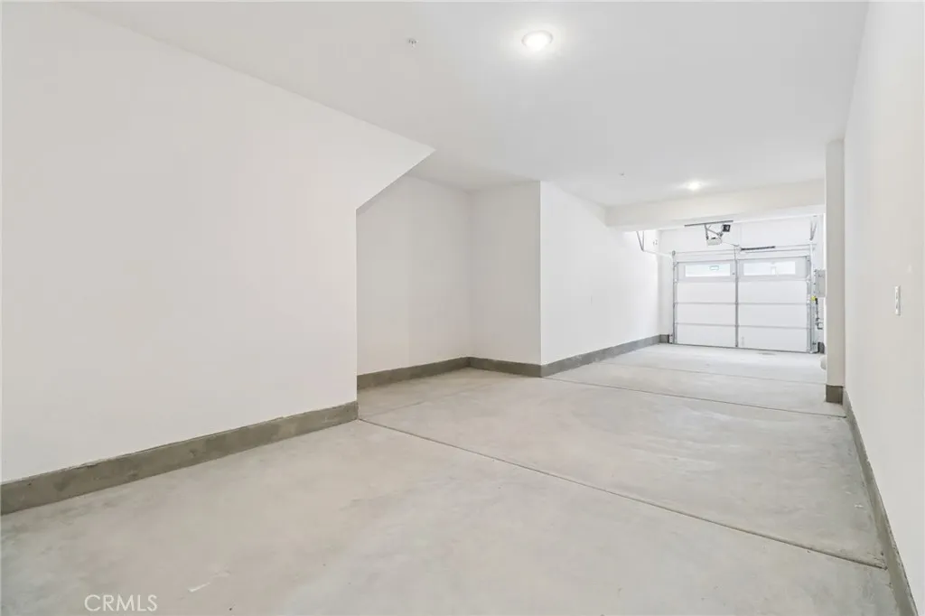 https://cdn.realtyfeed.com/cdn/127/306773597/71ef635ee437447536efc0174aca8944.webp
