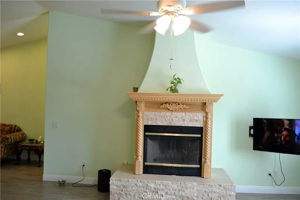 36422 Harold 5th St, Palmdale, CA 93550 - Photo 4 of 13, Palmdale, CA