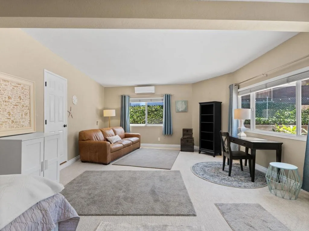 https://cdn.realtyfeed.com/cdn/127/306773603/11875e8e9a9bb5d172acfa357588585a.webp