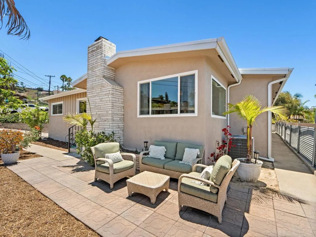 https://cdn.realtyfeed.com/cdn/127/306773603/aebac3c3886be652afe7960289157057.webp