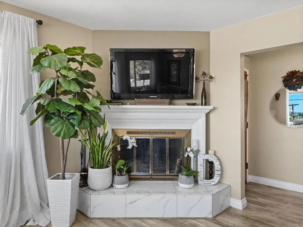 https://cdn.realtyfeed.com/cdn/127/306773603/e2a42bbe4b5391dd008ee2fa4f13618f.webp