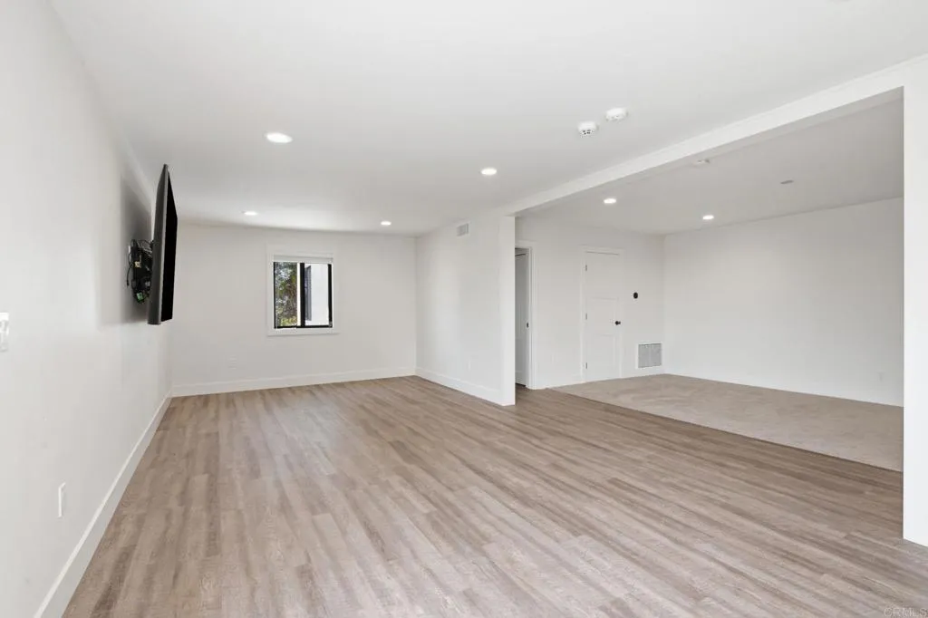 https://cdn.realtyfeed.com/cdn/127/306773622/1e4303dca6b4e7dd229562d40d86fee4.webp