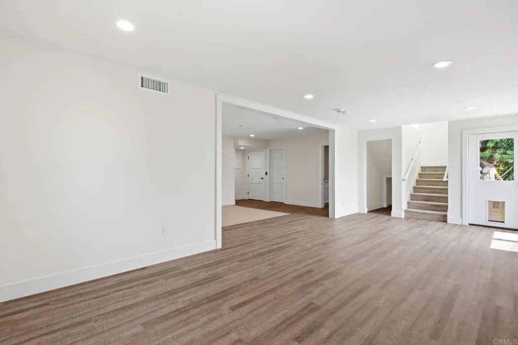 https://cdn.realtyfeed.com/cdn/127/306773622/288baf5dc6c2e5857060266bc5c5e1d5.webp