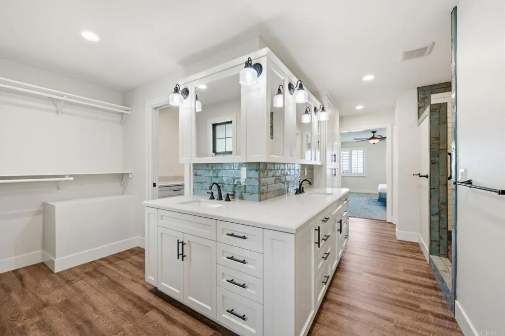 https://cdn.realtyfeed.com/cdn/127/306773622/ed3e6edf2cc31edcc6fa6d694d6d4368.webp