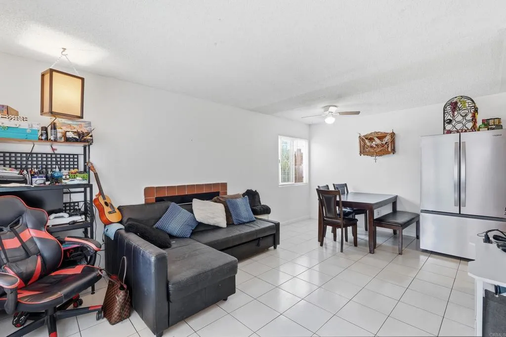 https://cdn.realtyfeed.com/cdn/127/306773670/db6bda3f7a3867dc796dbd3c0f6d73be.webp