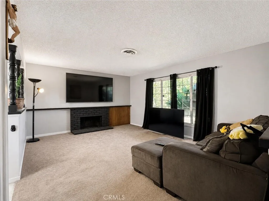 1230 Bunbury Drive, Whittier, CA 90601 - Photo 4 of 17, Whittier, CA