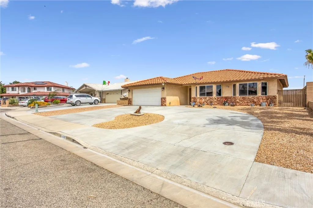 14348 Northpark, Hesperia, CA 92345 - Photo 3 of 37, Hesperia, CA